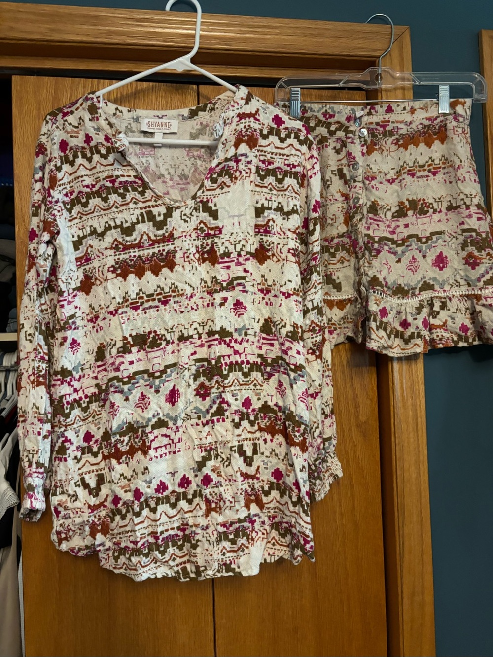 Shaynne Cream V-Neck Tunic with Pink & Brown Geo Print and mathing skirt
